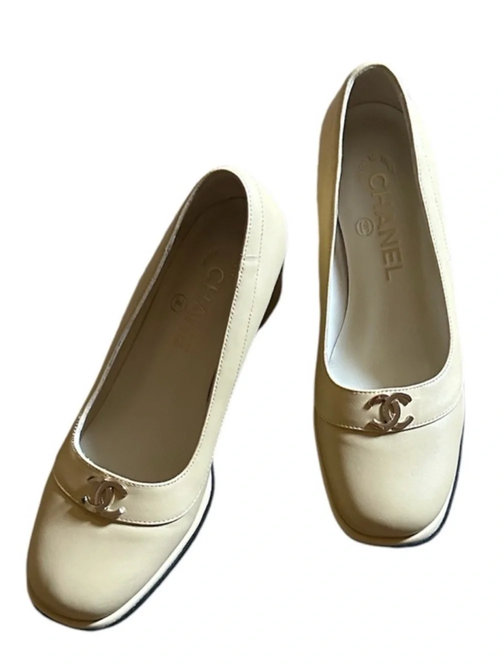 Chanel Beige Leather Low Block Heel Pumps - Picture 4 of 6